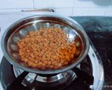 A picture of step 1 of Healthy tasty Brown chickpea chat.