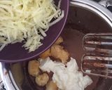 Foto del paso 4 de la receta: Tarta, pastel o queque de quacker con manzana rallada, plátano, yogurt, cacao y otros