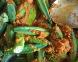 मसाला दहीं भींडी (Masala dahi bhindi recipe in hindi) रेसिपी चरण 4 फोटो