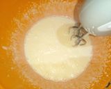 Foto del paso 4 de la receta: Bizcochuelo de vainilla riquísimo y húmedo!! 😋