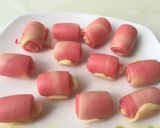 Hình bước làm 8 của món Bánh hoa sen ngàn lớp NCKD