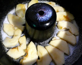 Foto del paso 4 de la receta: Torta invertida de manzana