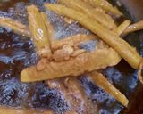 A picture of step 2 of Fries Pakoray.