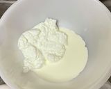 A picture of step 2 of Custard Vanilla Yogurt.