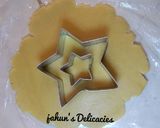A picture of step 1 of Star Cookie.