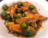 Foto langkah ke 5 dari resep Cuek / Pindang Tongkol cabe hijau.