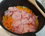 Foto del paso 2 de la receta: Pisto de pavo y champiñones