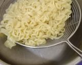 Foto langkah ke 1 dari resep Spaghety mie instan.