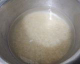 A picture of step 1 of Veg pulao.