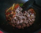 Foto langkah ke 4 dari resep Sambal Goreng "UHT" (Udang, Hati, Tahu).