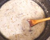 Sertésszelet karamellizált hagymás gombás tejfölös szószban recept fázis 3 fotója