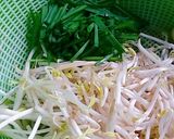 Hình bước làm 1 của món Dưa giá hẹ