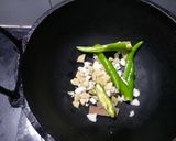 A picture of step 2 of Vada Curry.