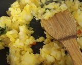 A picture of step 2 of Puri bhaji.