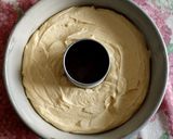A picture of step 8 of Whipped Cream and Jam Bundt Cake.