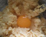 Foto langkah ke 3 dari resep Peuyeum Ball/Tape Goreng.