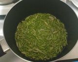 Foto langkah ke 1 dari resep Tumis bunga pepaya.