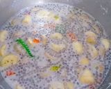 Hình bước làm 5 của món Chè chuối,bột báng màu hoa đậu biếc,bột khoai