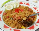 Foto langkah ke 4 dari resep Nasi Goreng Kilat.