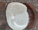 A picture of step 2 of Matar Kachori.