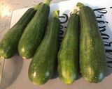 Une image de l'étape 1 de Courgettes au jambon, poivron, tomates, abricots secs et citron confit.