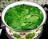 Foto langkah ke 1 dari resep Gulai Daun Singkong ala Tin.