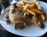 Foto del paso 3 de la receta: Pollo al champiñón con papas fritas