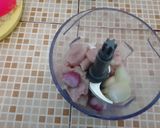 Foto langkah ke 1 dari resep Sawi gulung isi ayam saos pedas.
