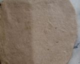 A picture of step 4 of Qeema paratha.