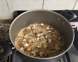 Foto del paso 3 de la receta: Risotto de hongos Portobello!