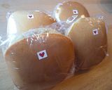 A picture of step 9 of Fluffy, Moist Homemade Dorayaki.