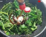 Foto langkah ke 3 dari resep Cah kailan udang.