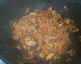 A picture of step 5 of Kimchi fried rice (chicken).