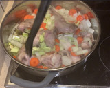 Foto del paso 2 de la receta: Conejo guisado al vino tinto