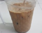 Foto langkah ke 4 dari resep Es Susu Kopi.