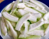 Hình bước làm 1 của món Canh Bầu Nấu Thịt Băm