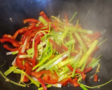 Foto del paso 3 de la receta: Seitán con verduras en salsa terayaki
