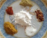 A picture of step 3 of Maggi Donut.