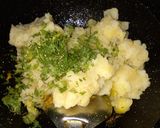 नाशिकचा स्पेशल पाववडा (pav vada recipe in marathi) रेसिपी स्टेप 2 फोटो 