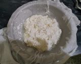 A picture of step 2 of Mango Ice Cream Sandesh.