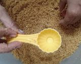 A picture of step 7 of Exact quantities for 1051 churma ladoo.