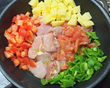 Foto del paso 1 de la receta: Pollo con verduras. Muy rápido y fácil de hacer