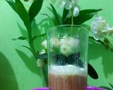 Foto langkah ke 2 dari resep Teh Tarik Kw dari Teh Tawar krimer 🤣🤣.