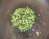 Foto langkah ke 4 dari resep Tumis Ikan Teri Daun Kunyit.