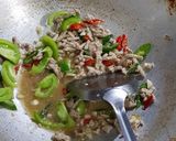 Foto langkah ke 4 dari resep Ca sawi putih ayam giling.