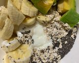 Hình bước làm 2 của món Ăn sáng sữa chua+yến mạch+trái cây