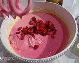 Foto langkah ke 4 dari resep Brudel Strawberry Manado.