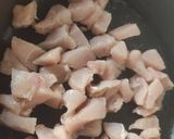 Une image de l'étape 1 de Tacos façon brick aux poulets curry.