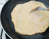 Foto langkah ke 5 dari resep Pizza teflon gampaang bangeettt.
