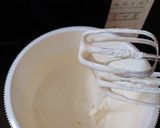 Foto langkah ke 1 dari resep Bolu Kukus Santan Simple.